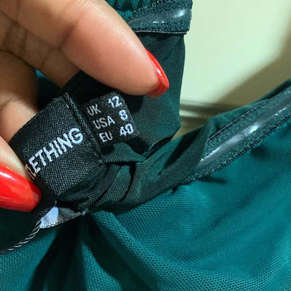 PrettyLittleThing Mesh Ruched Dress - Picture 5 of 5